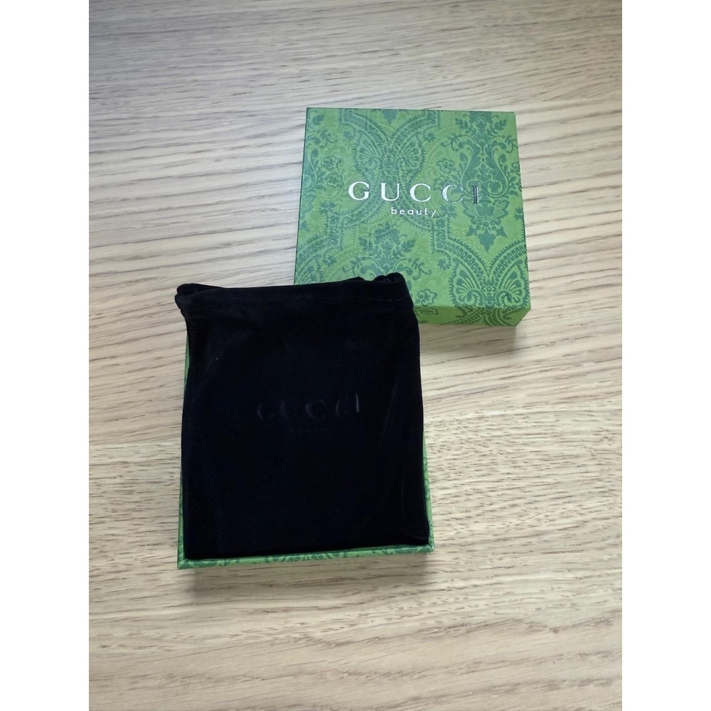 NIB Gucci Beauty Silver Embossed Compact Mirror - Picture 4 of 5